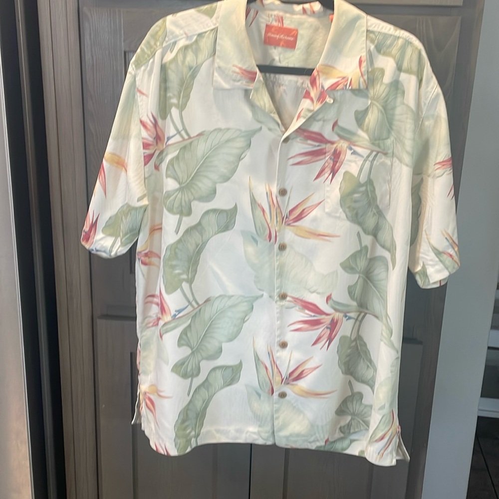 Tommy Bahama  Floral Birds of Paradise Silk Short Sleeve Shirt
